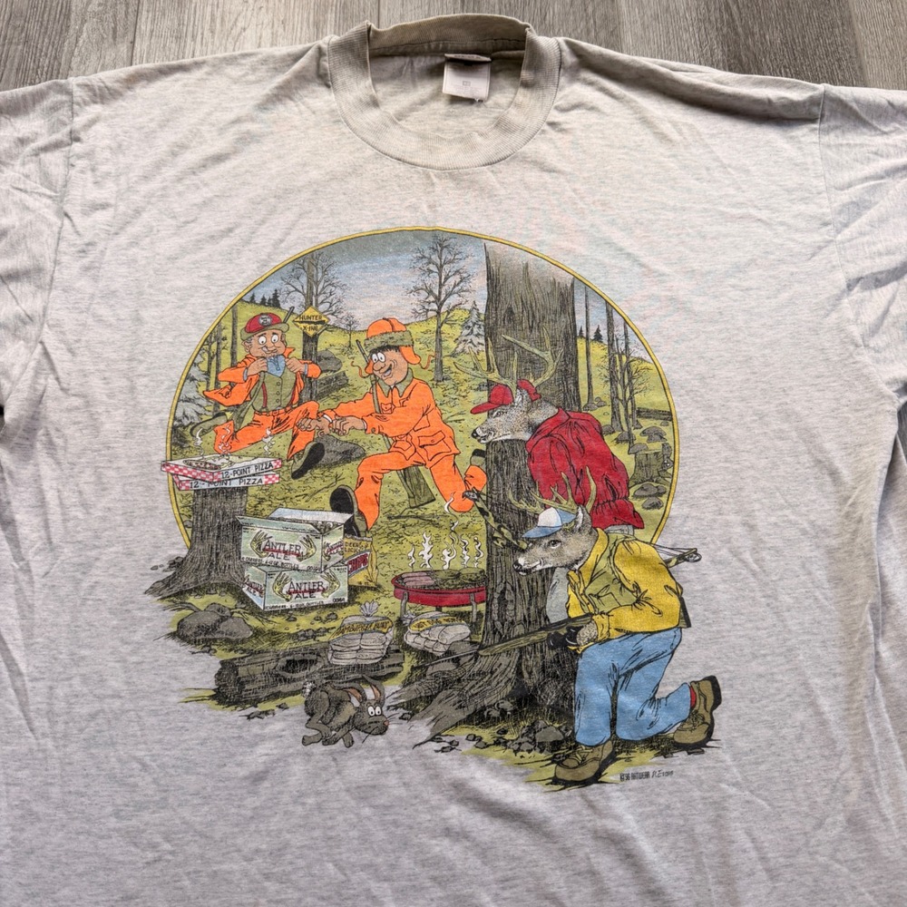 Vintage 1996 Mens XL Gray Hunting Graphic Tee Wisconsin Dells Deer Artwear